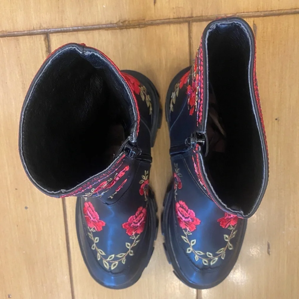Farm Rio Women’s Floral Ankle Boots Size 7.5